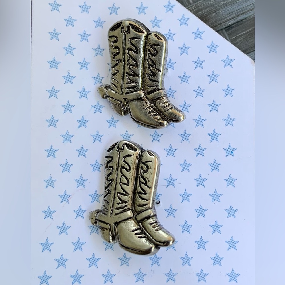 Designer Buttons. by Gütermann - Lot of 2 Cowboy Boots buttons (Listing #1)